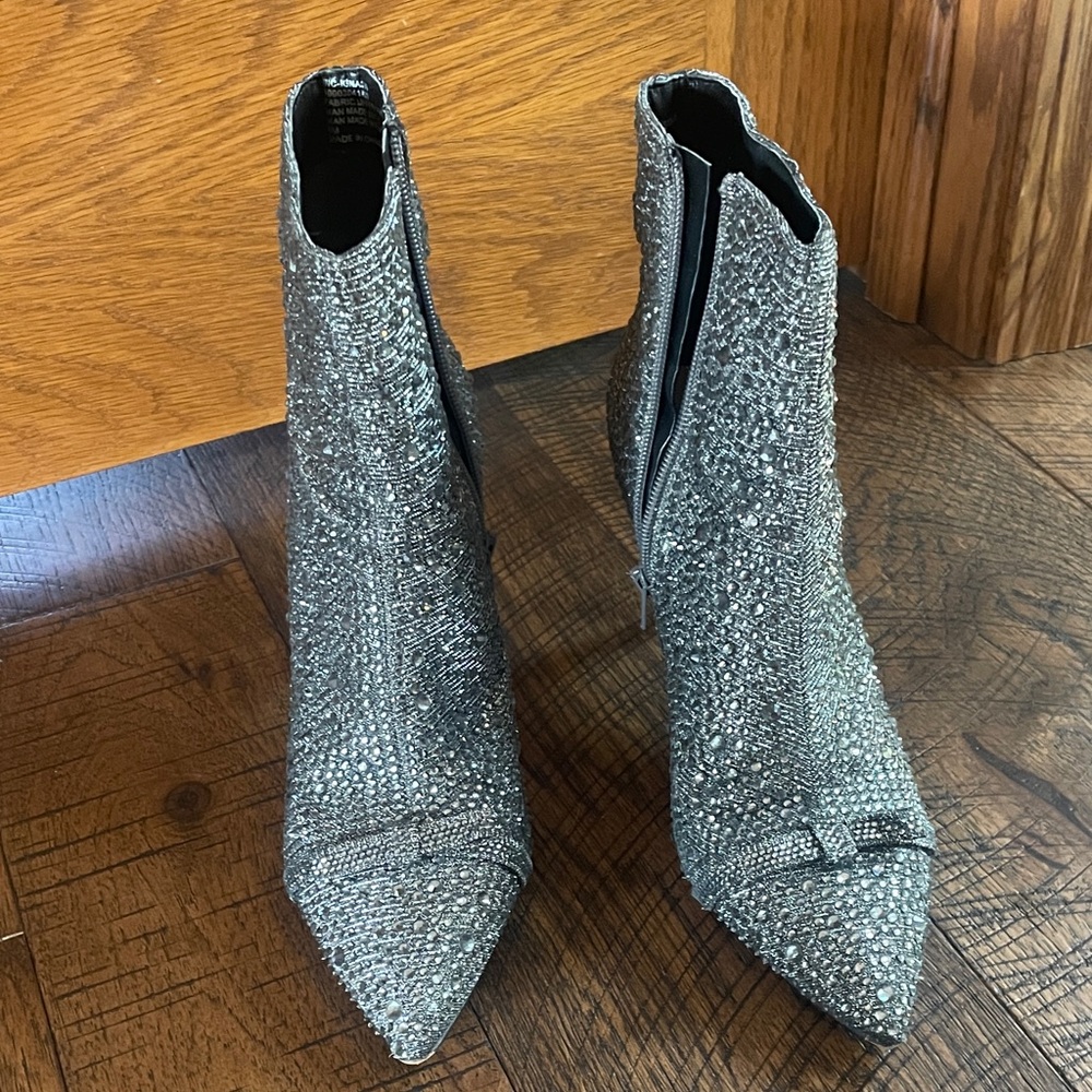 Silver/pewter booties 9M